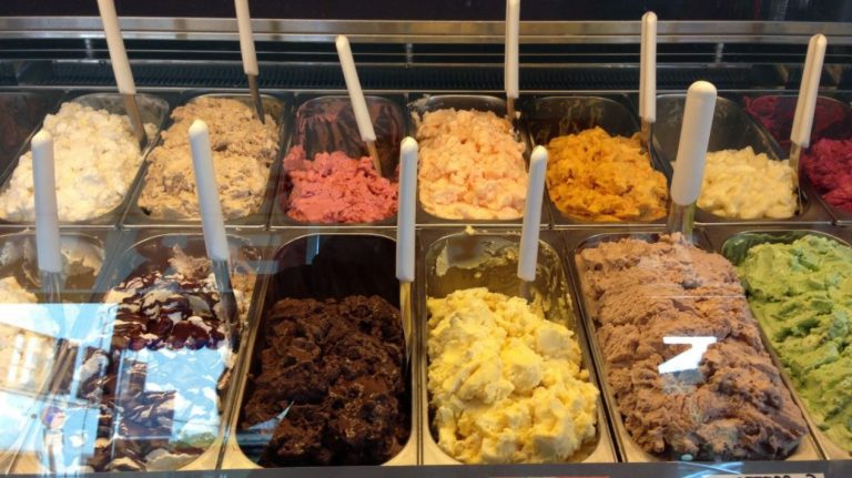 ¿Cuánto pesa un litro de helado?