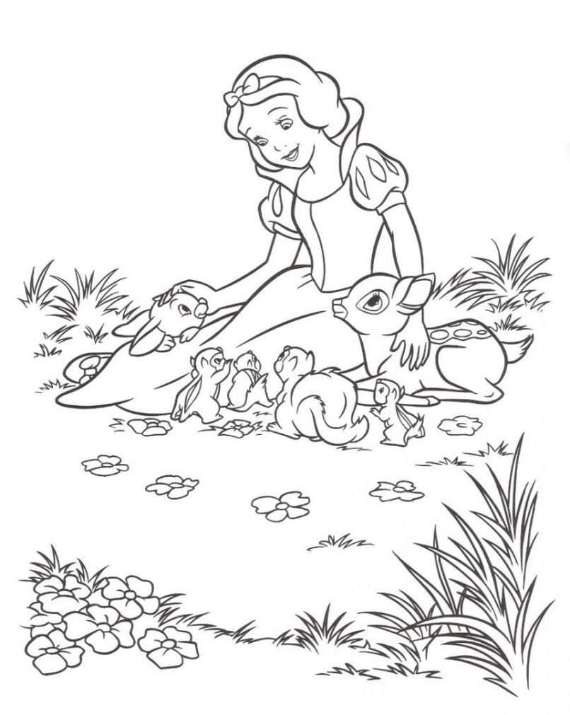 Blancanieves para colorear junto a varios animalitos