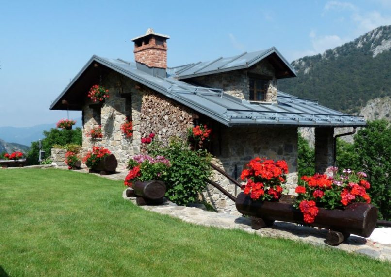 Casa y jardín